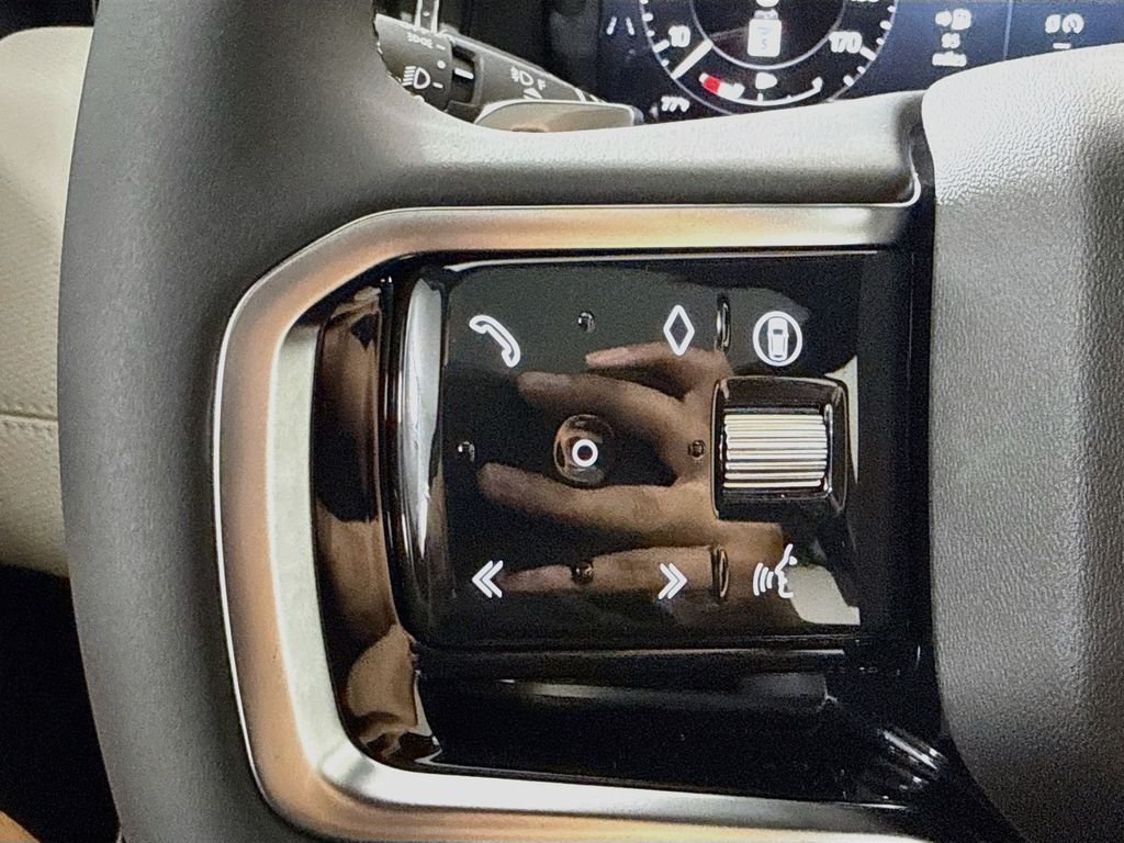 New 2026 Fuji White Land Rover Landmark image 12