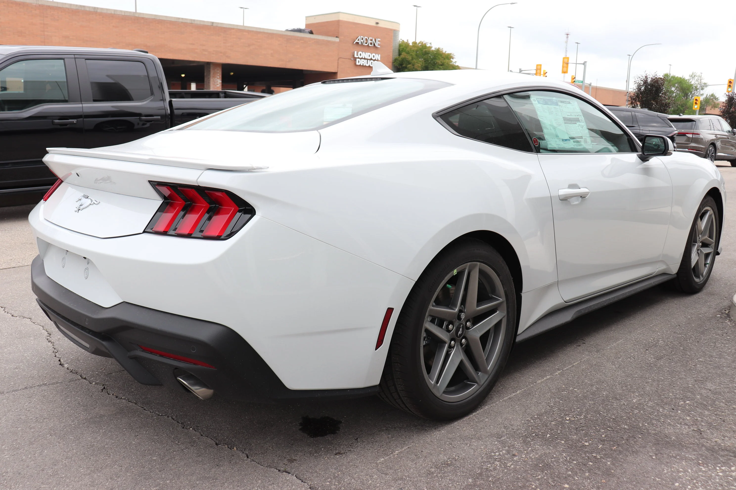 New 2026 OXFORD WHITE Ford EcoBoost Premium image 4