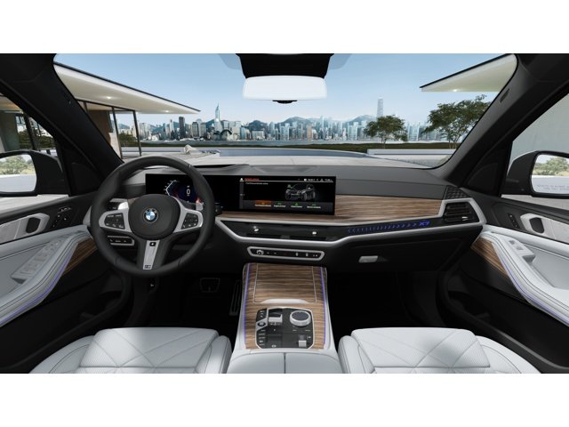 New 2027 Brooklyn Grey Metallic BMW X7 40i image 10