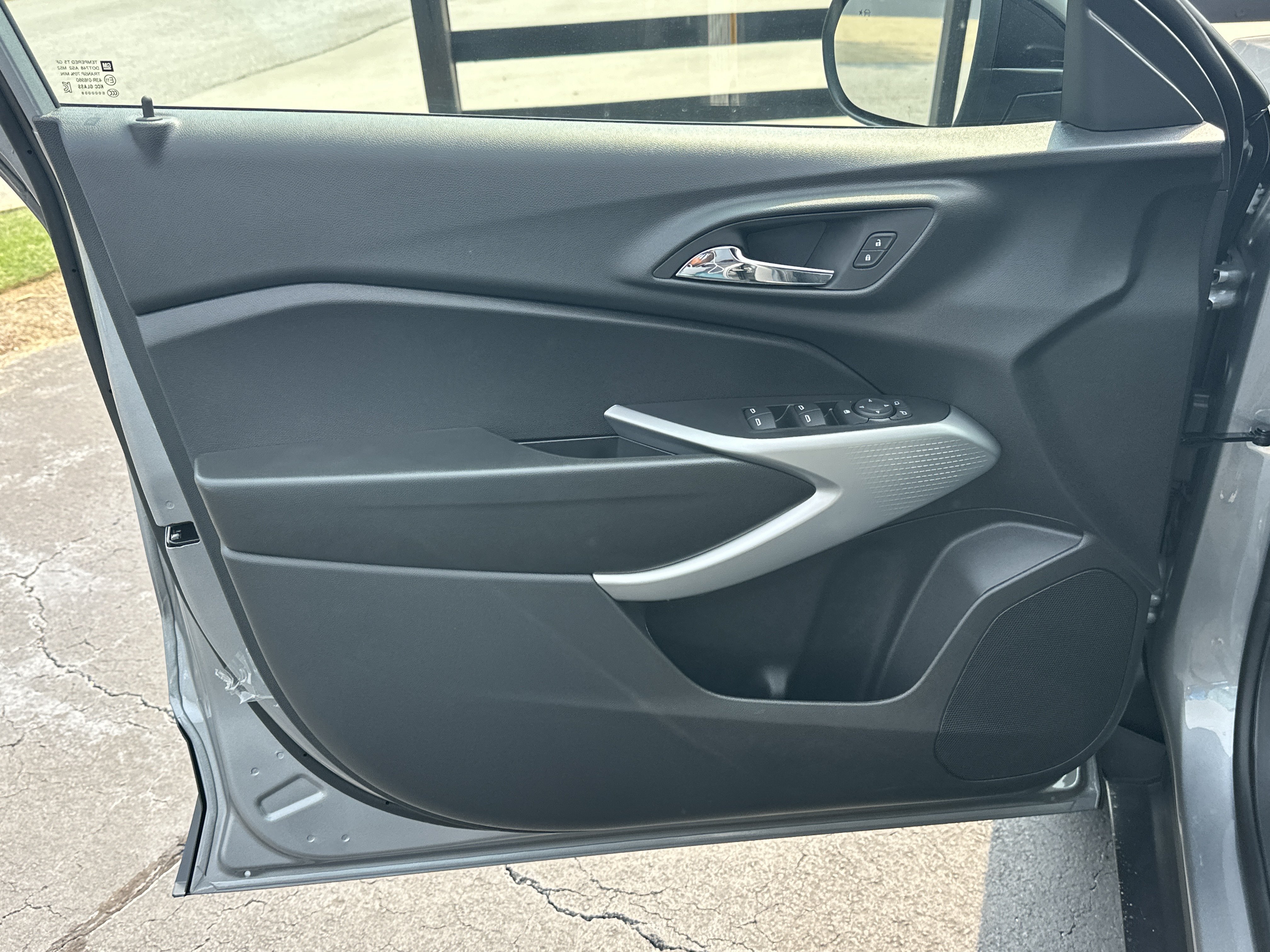 New 2026 Sterling Gray Metallic Chevrolet 1RS image 11