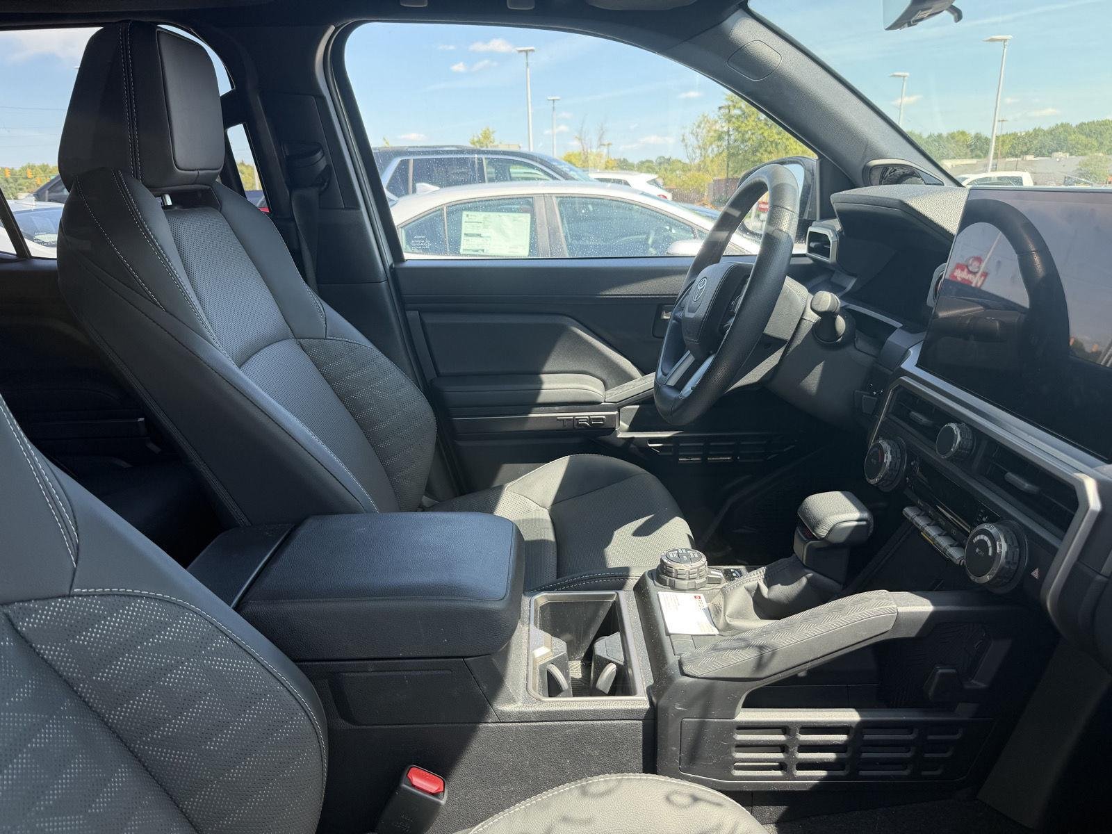 Used 2025 Cutting Edge Toyota TRD Off-Road Premium image 15