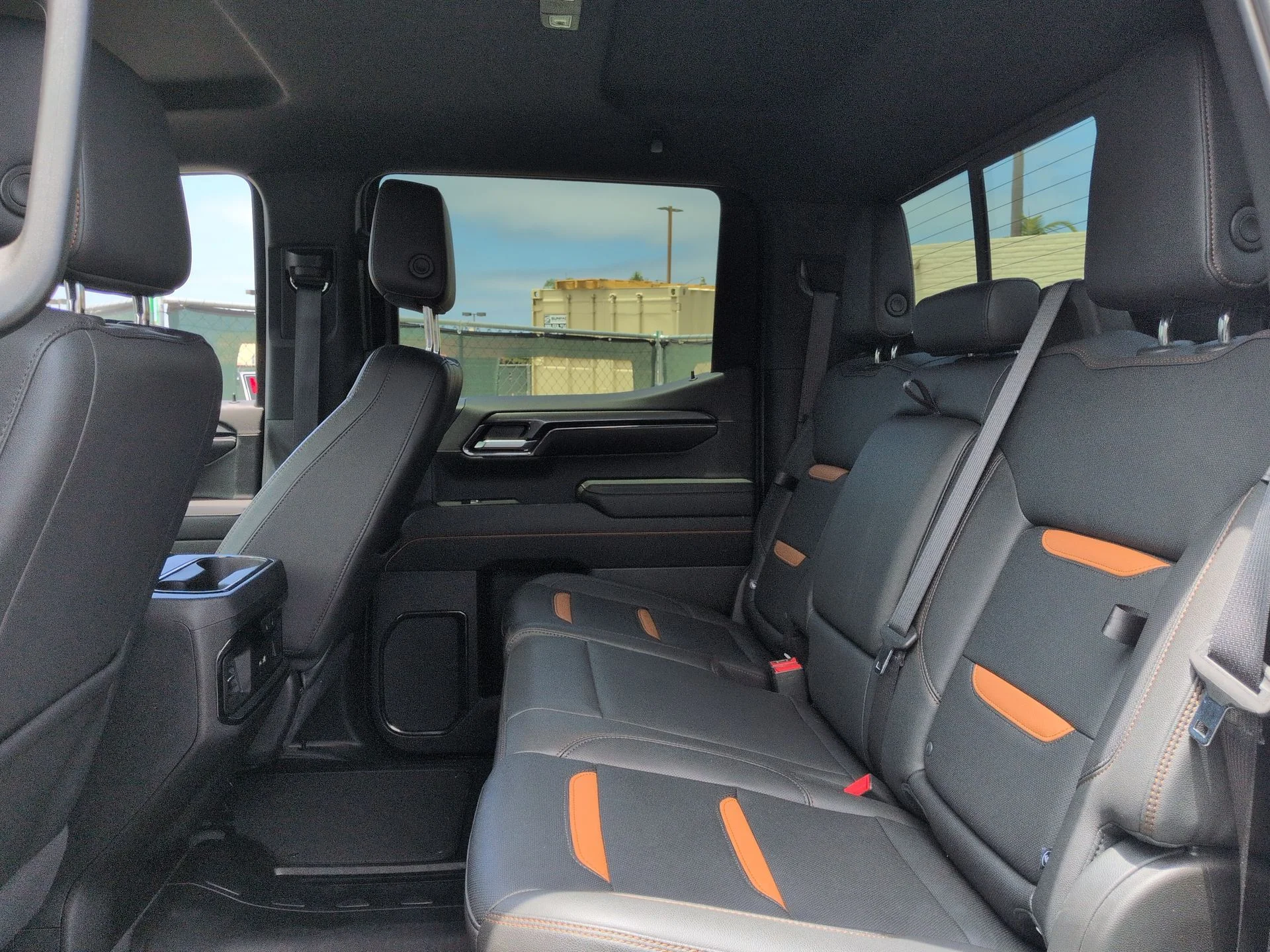Used 2024 White GMC AT4 image 26