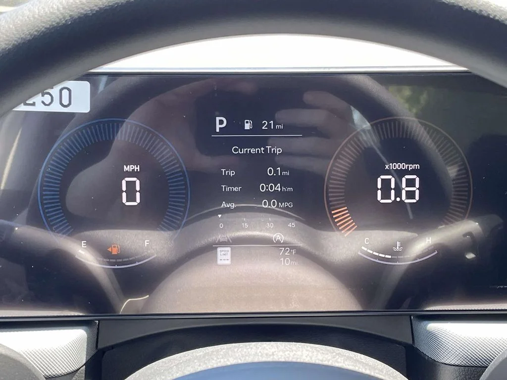 New 2026 White Hyundai SE image 18