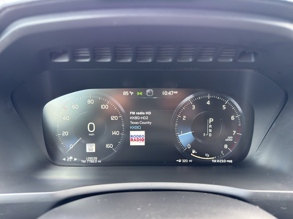 Used 2020 Crystal White Metallic Volvo Inscription image 17