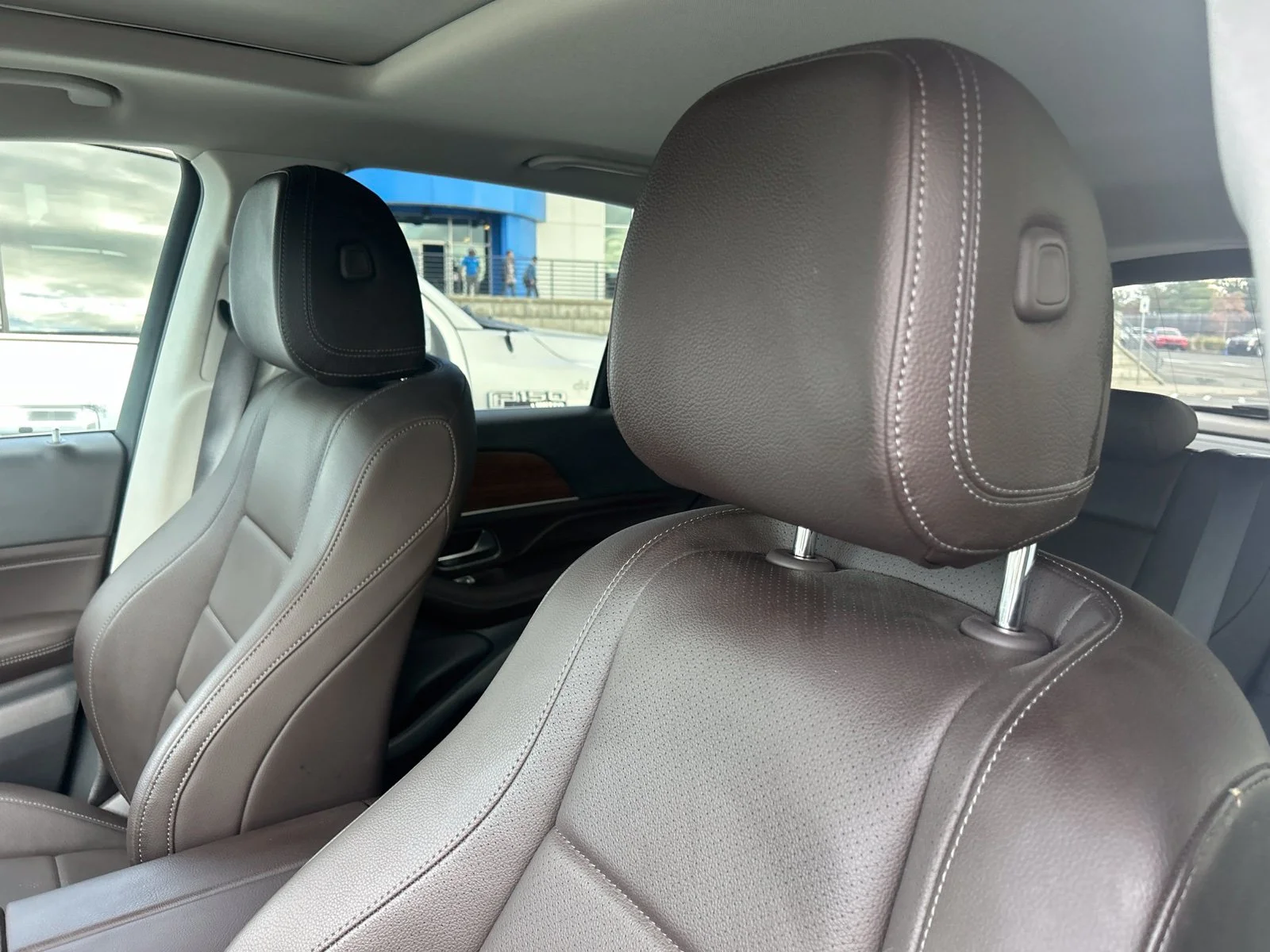 Used 2020  Mercedes-Benz GLE 350 4MATIC® image 6