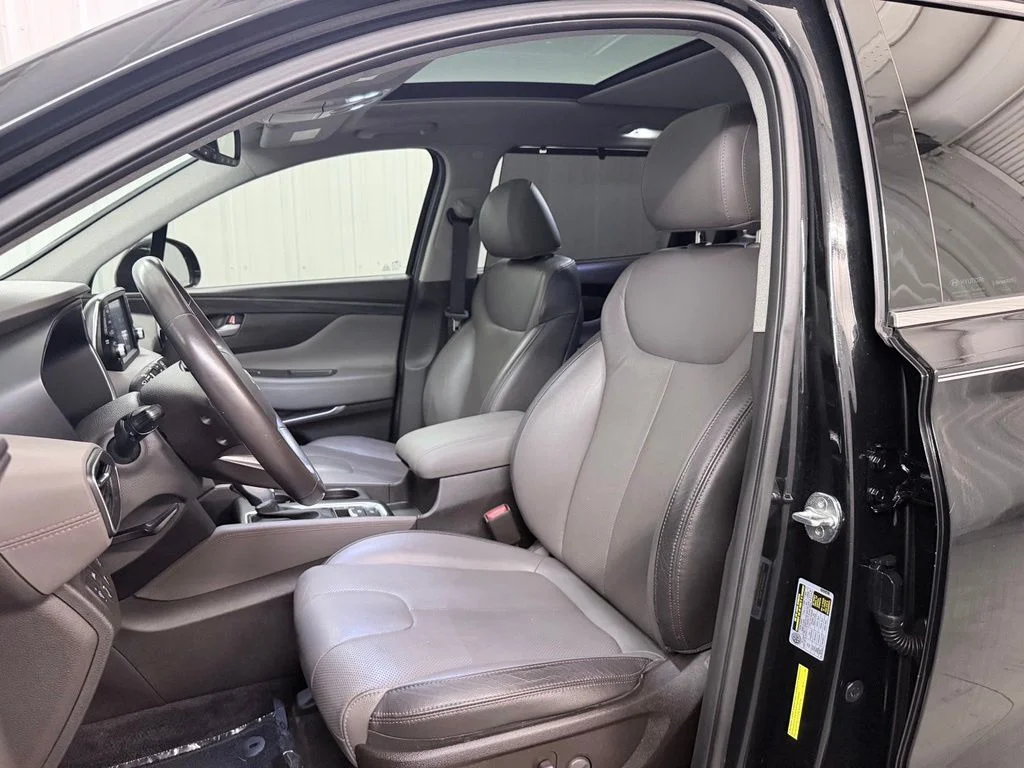 Used 2020 Black Hyundai SEL image 13