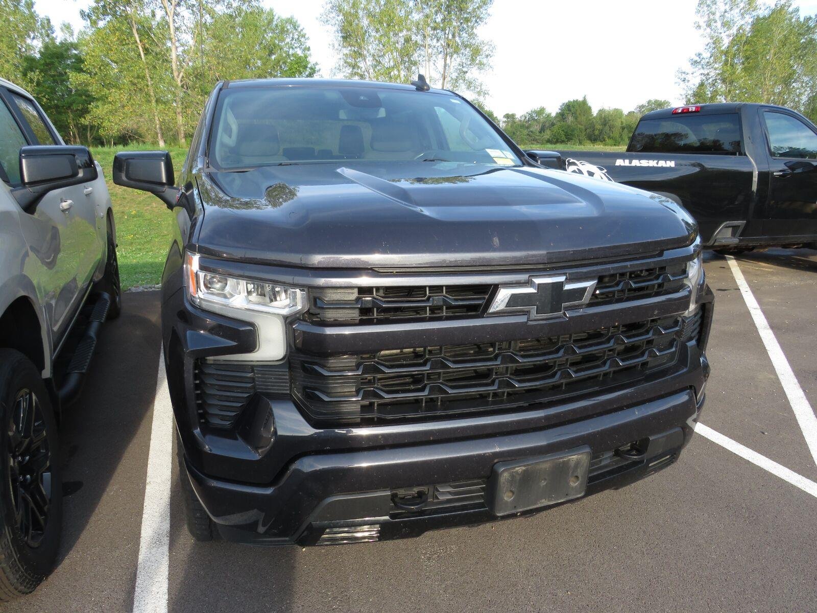 Used 2022 Dark Ash Metallic Chevrolet RST image 3