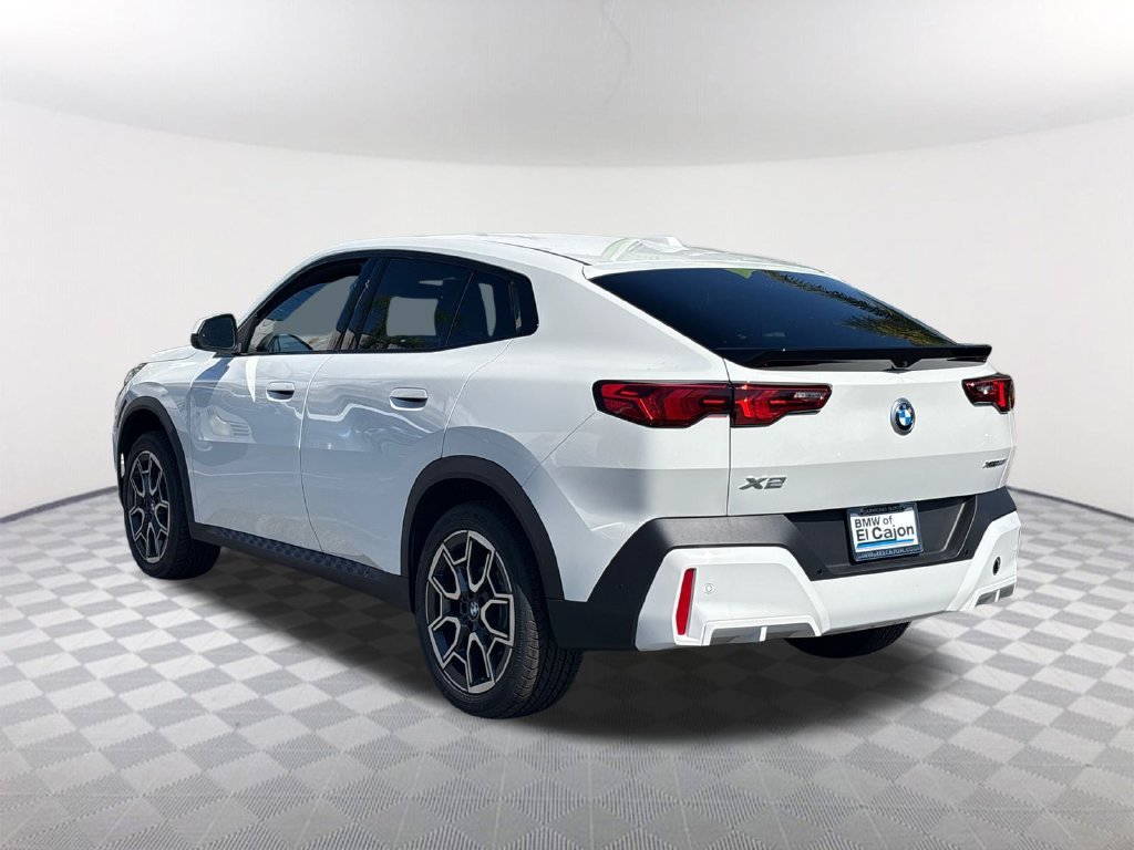New 2026 Alpine White BMW xDrive28i image 4