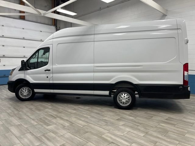 Used 2025 Oxford White Ford Base image 3