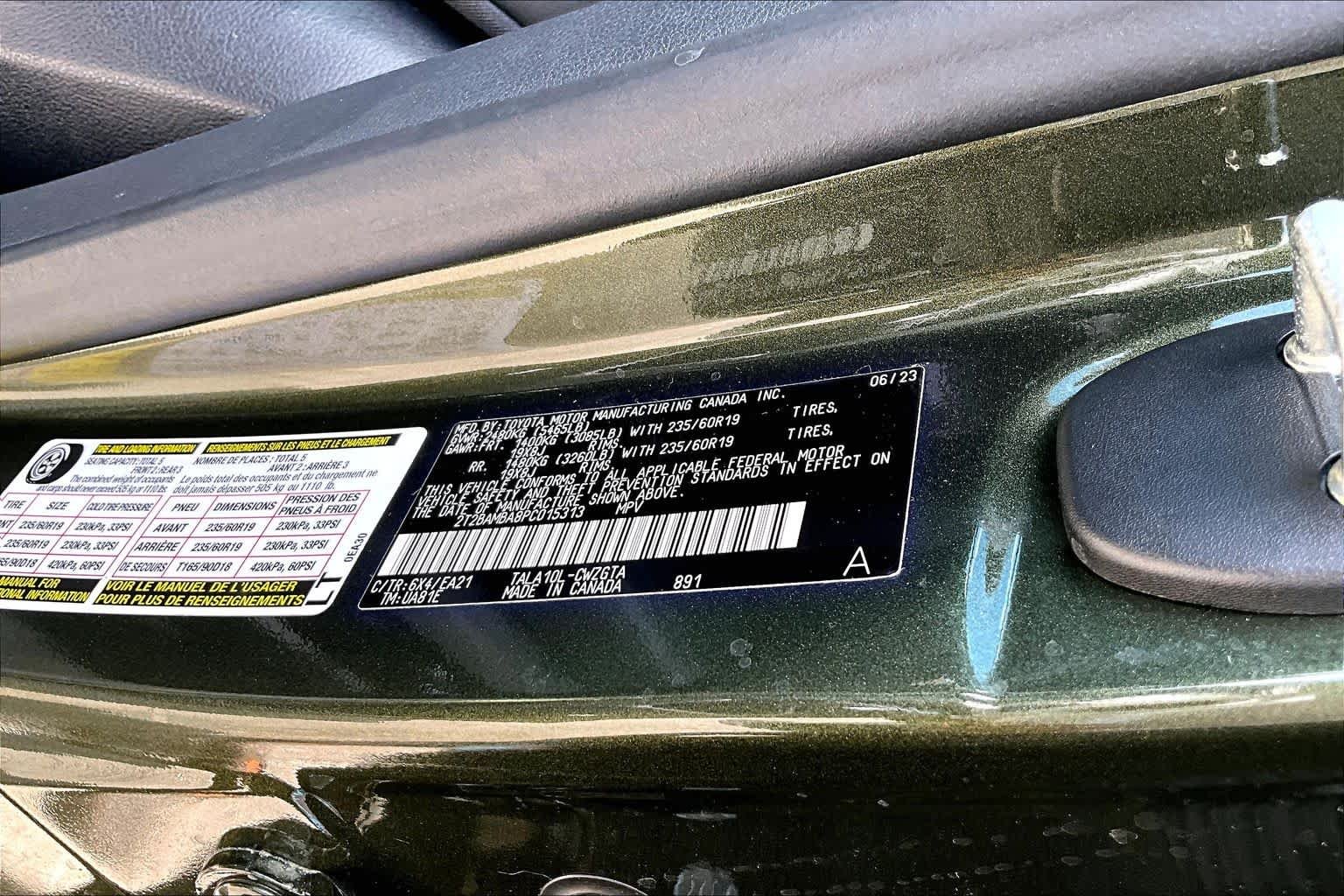 Used 2023 Nori Green Pearl Lexus Premium image 35