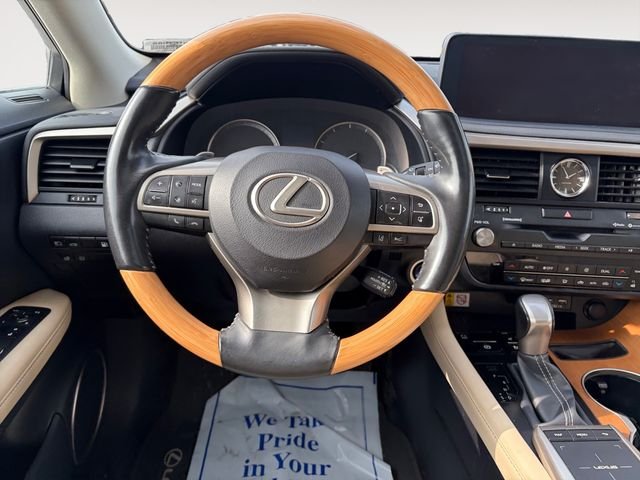 Used 2022 White Lexus 450h image 13