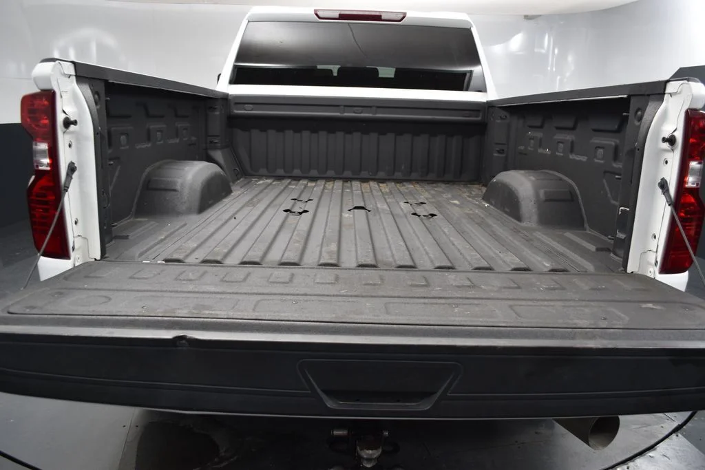 Used 2024 Summit White Chevrolet Custom image 10