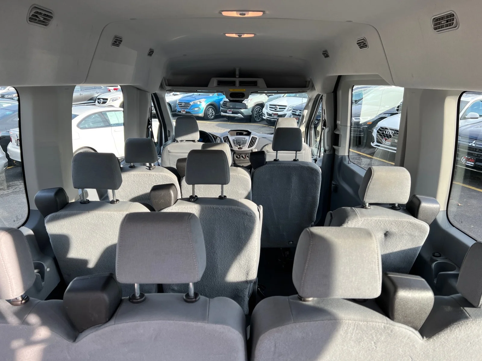 Used 2019 Oxford White Ford XLT T-350 148