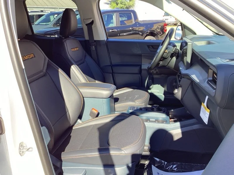 New 2026 Oxford White Ford Tremor® image 13