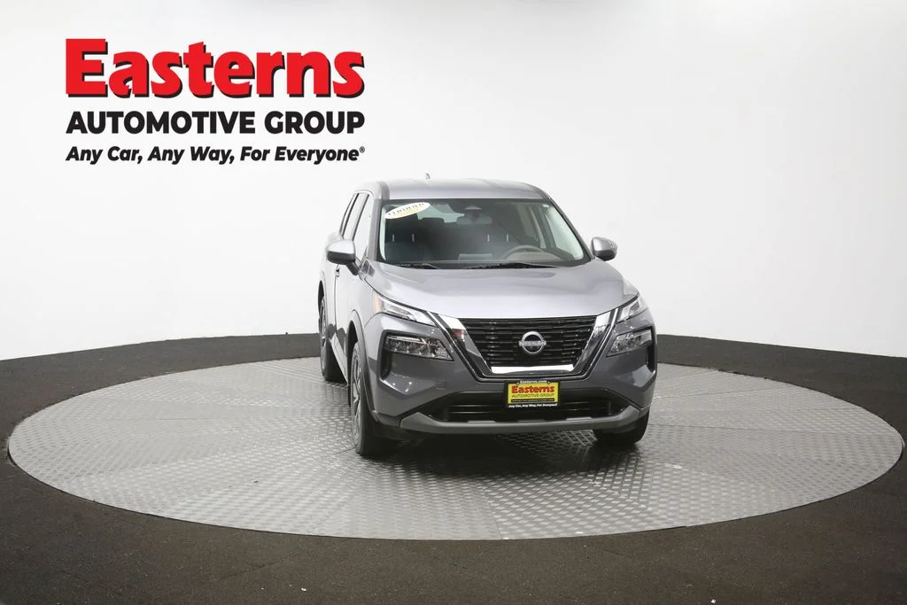 Used 2023 Gray Nissan SV image 53