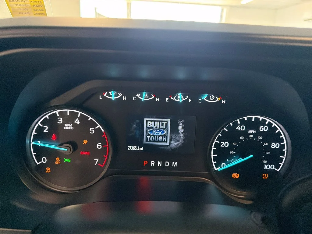 Used 2025 Gray Ford XLT image 19
