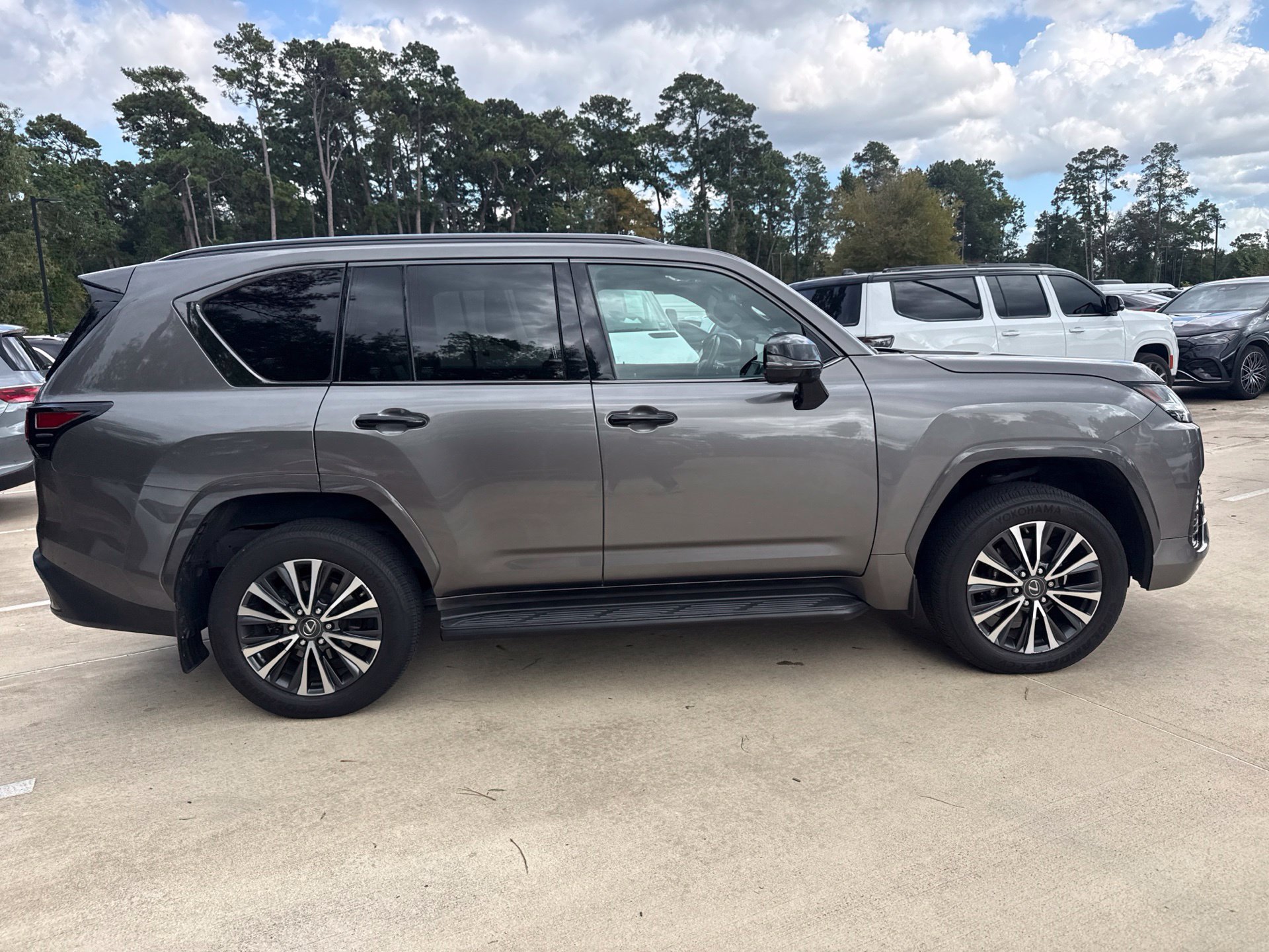Used 2023 Manganese Luster Lexus 600 Premium image 3