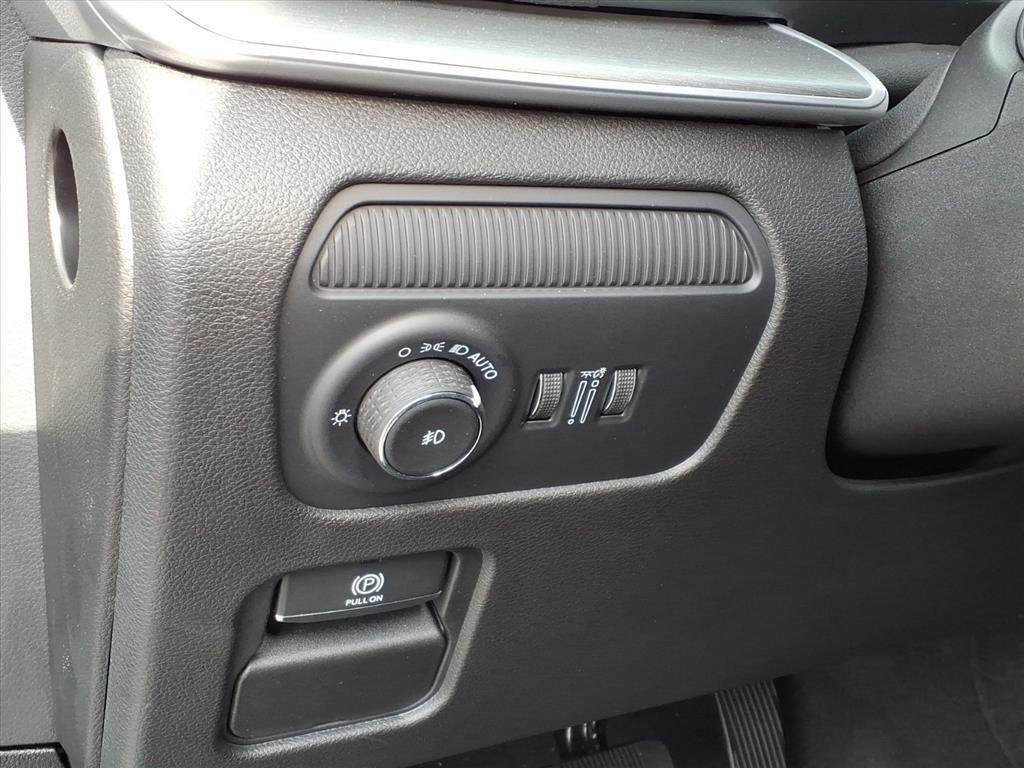 2025 Jeep Wagoneer L Series II - Photo 7