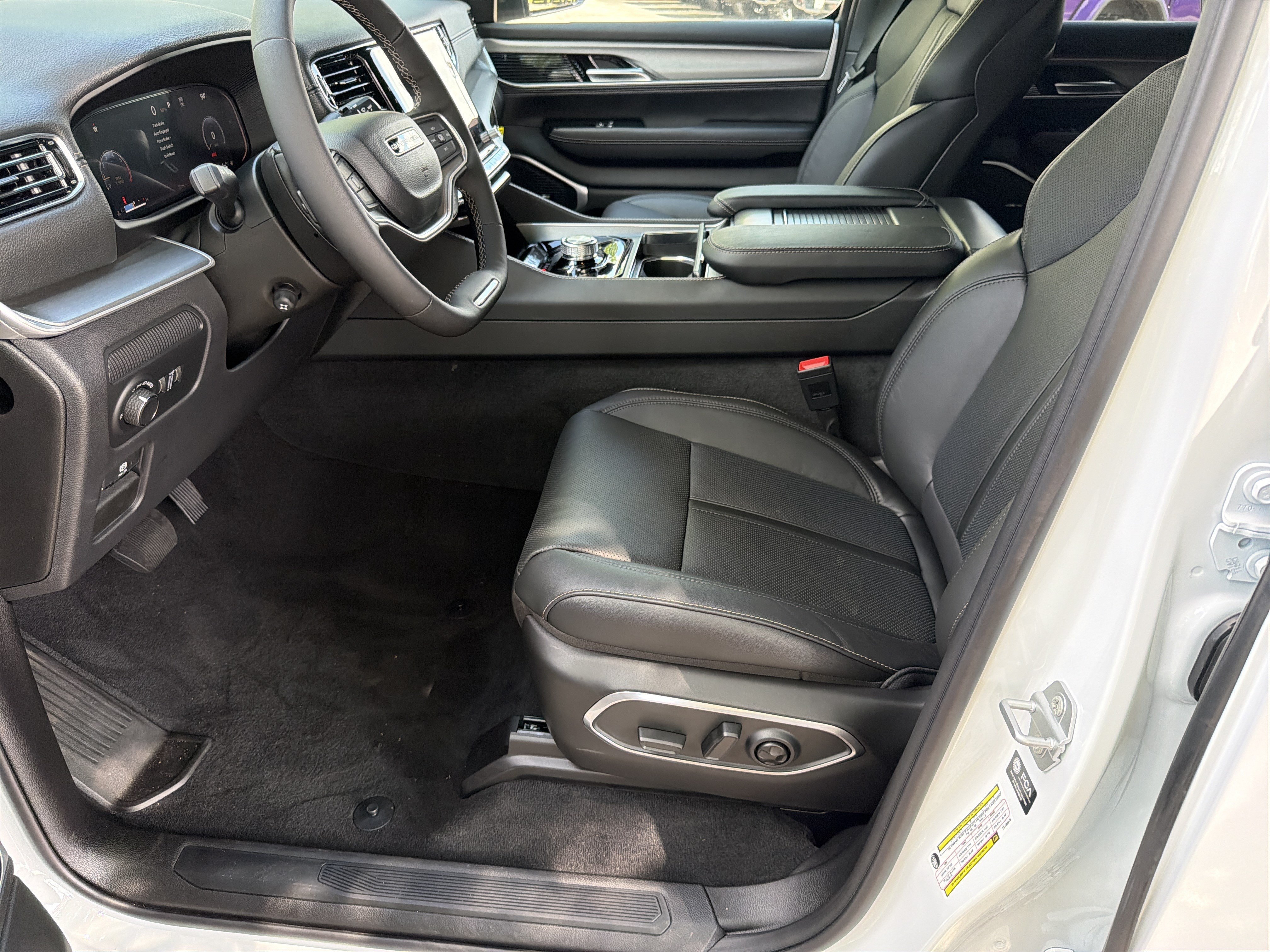 New 2026 Bright White Clearcoat Jeep Base image 9