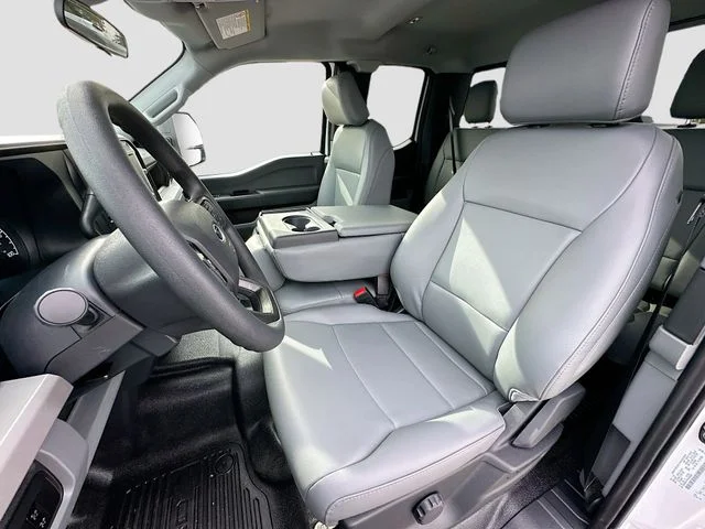 New 2026 Oxford White Ford XL image 13