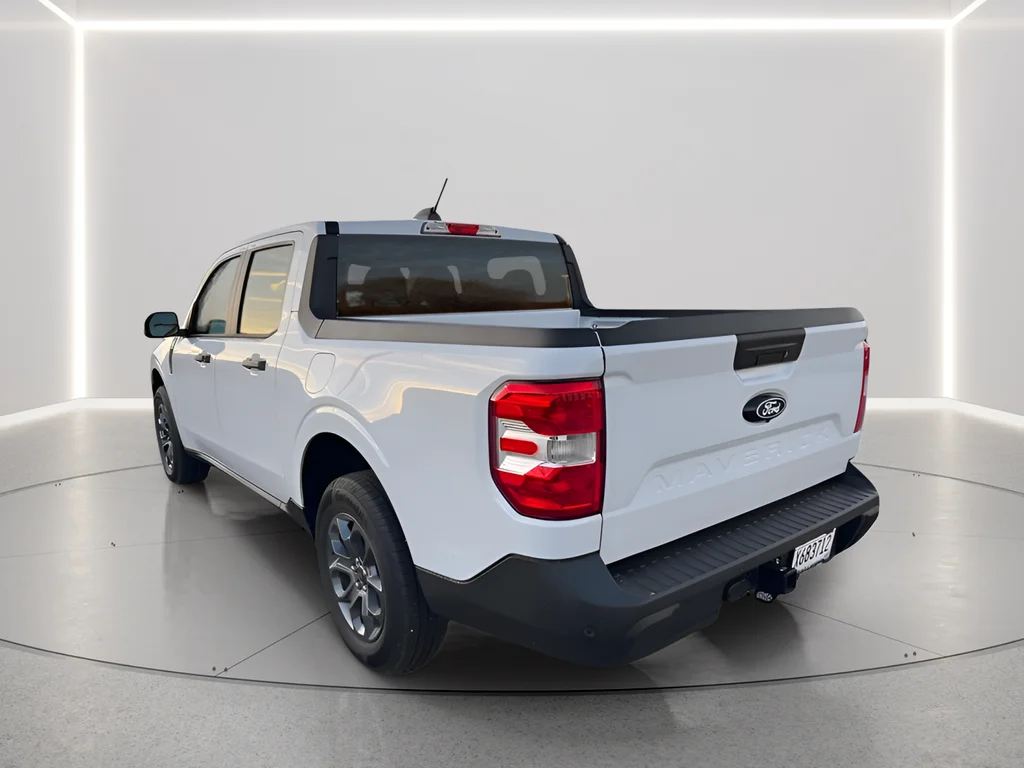 2025 Ford Maverick XLT - Photo 7