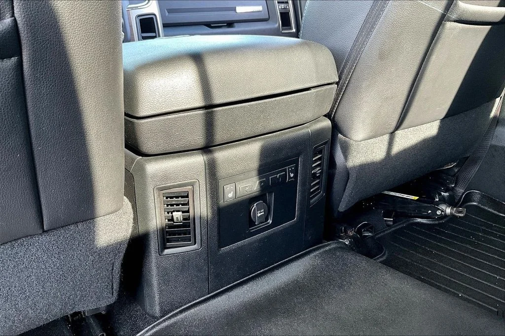 Used 2016 Black Ram Laramie image 11