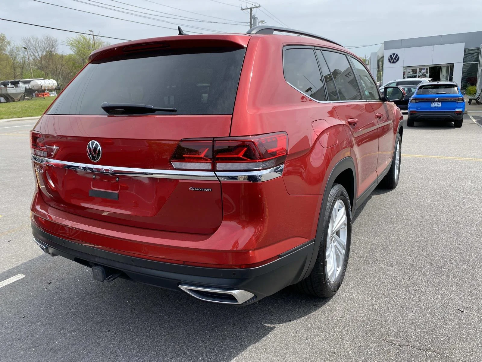 Certified Used 2023 Aurora Red Metallic Volkswagen 3.6L V6 SE w/Technology 4MOTION image 8