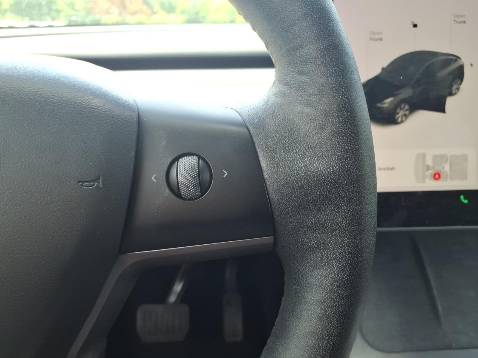 Used 2021 Solid Black Tesla Long Range image 29