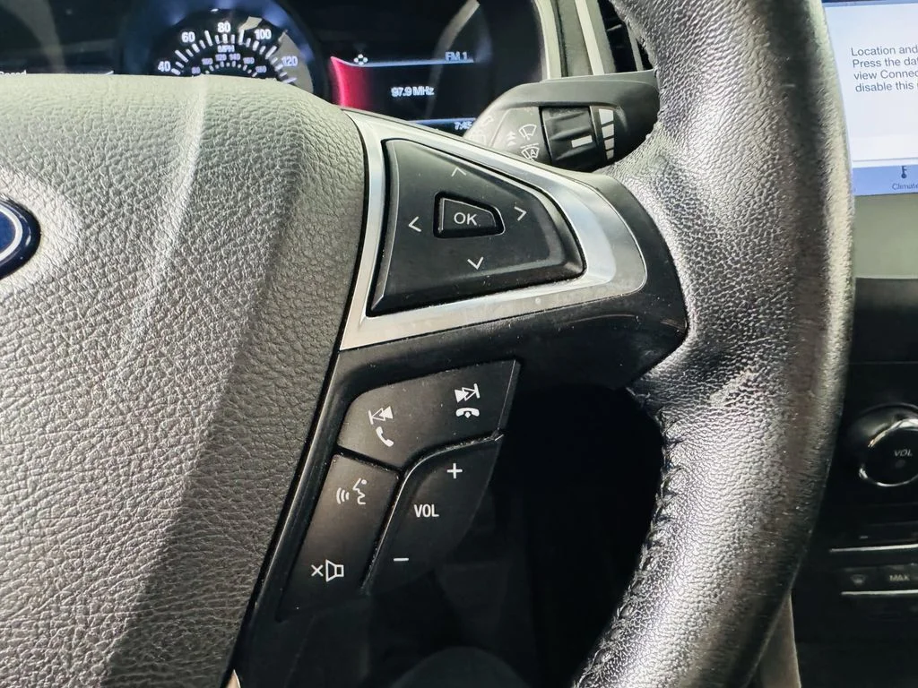 Used 2019 Black Ford SEL image 12