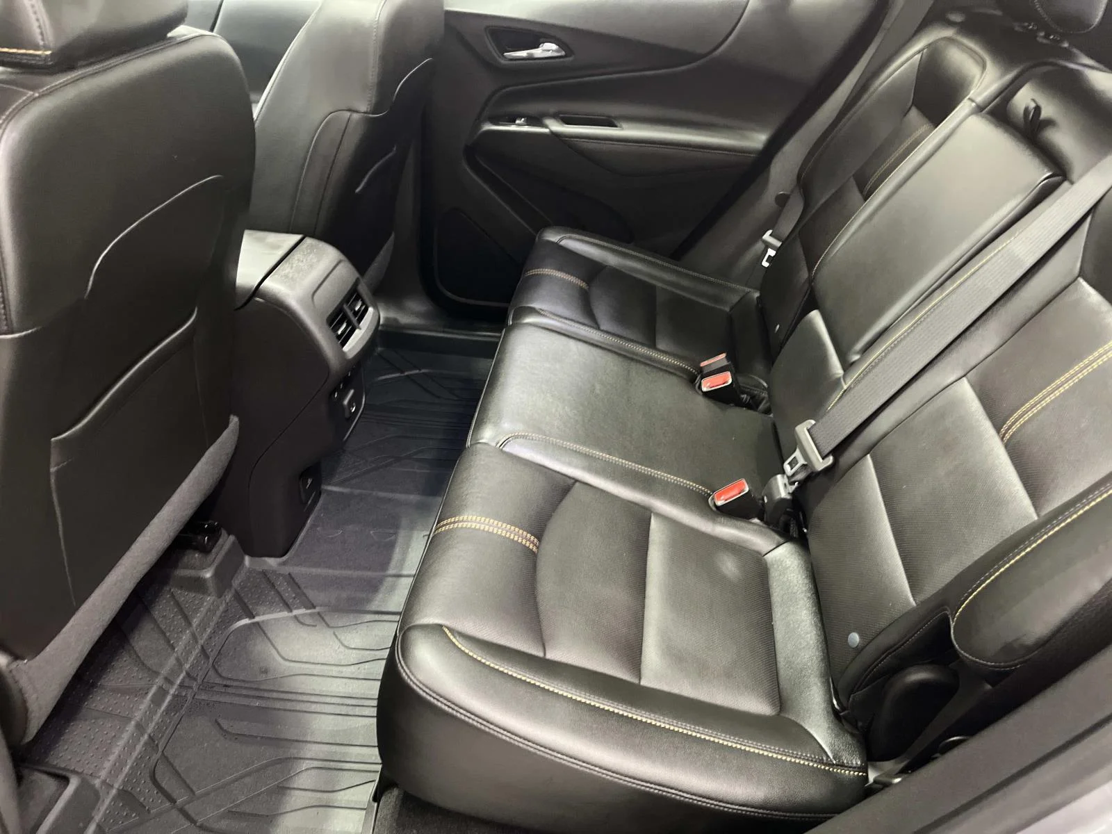 Used 2024 Sterling Gray Metallic Chevrolet Premier image 12