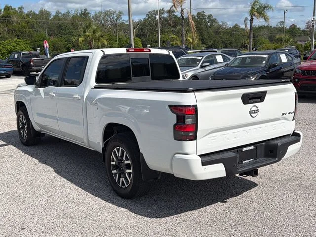 Used 2022 White Nissan SV image 6