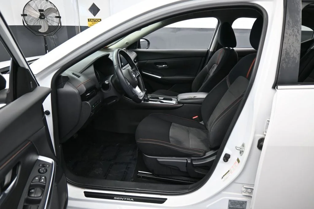 Used 2020 Aspen White Tricoat Nissan SR image 10