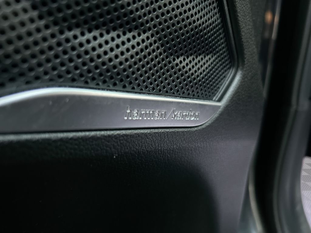 Used 2022 Gray Hyundai Limited image 30