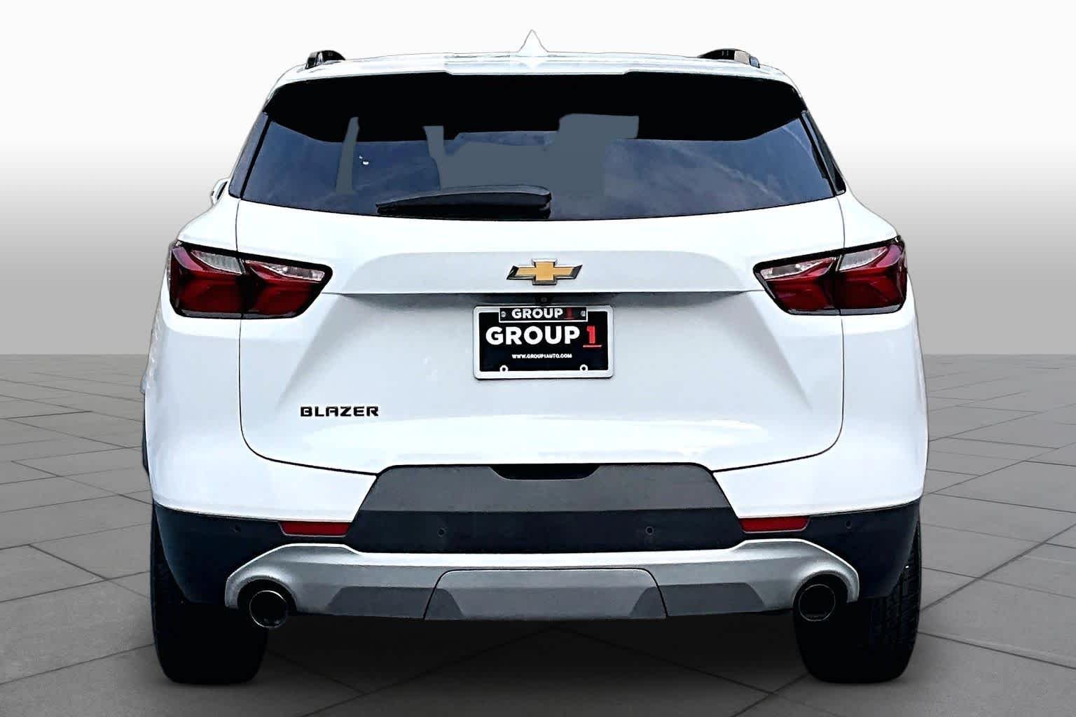 Used 2020 Summit White Chevrolet LT image 5