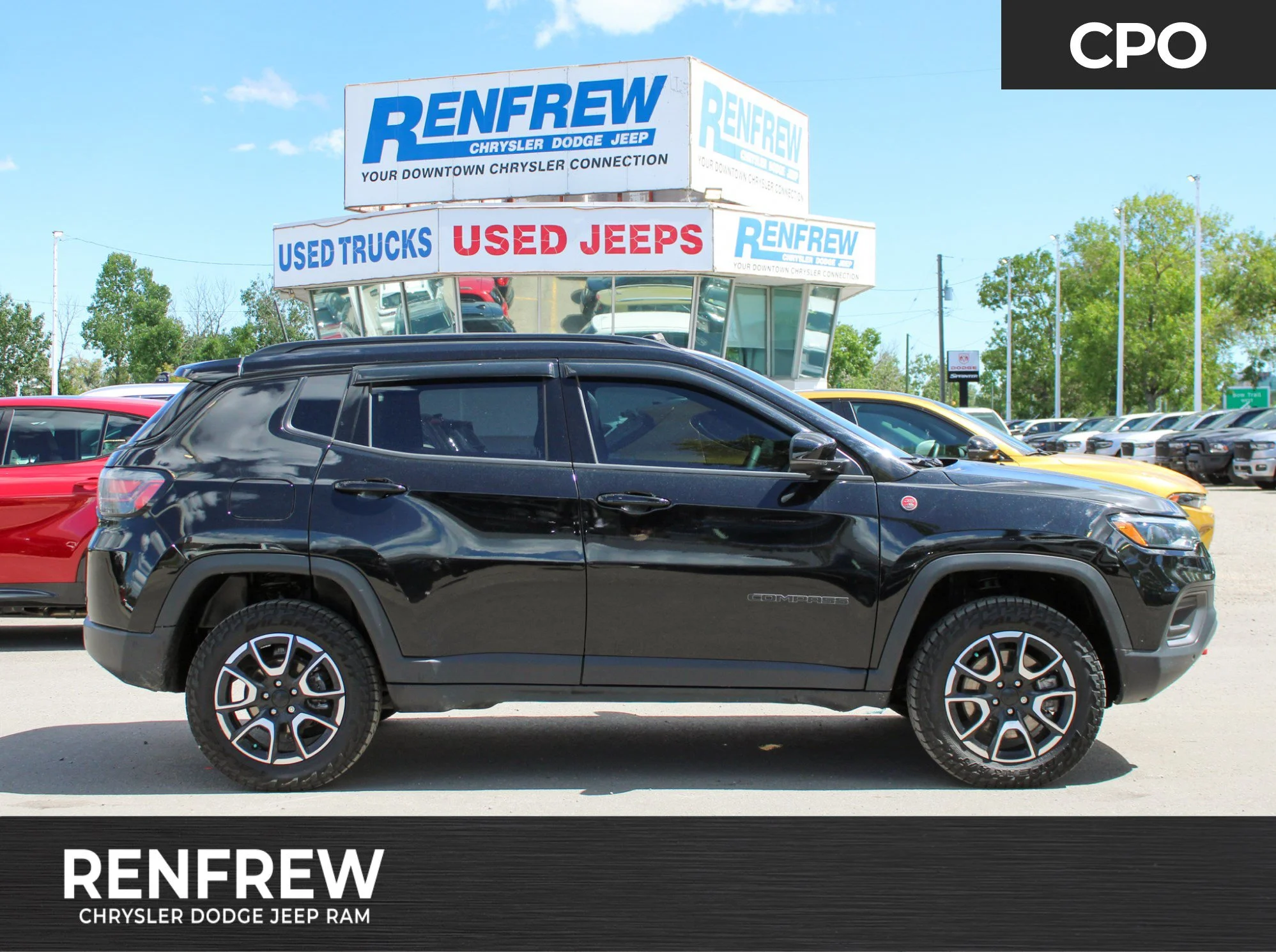 Certified Used 2024 Black Jeep Trailhawk Elite*No Accidents | Trailer Tow | Heated/Vented Seats | Apple CarPlay | Adaptive Cruise image 1
