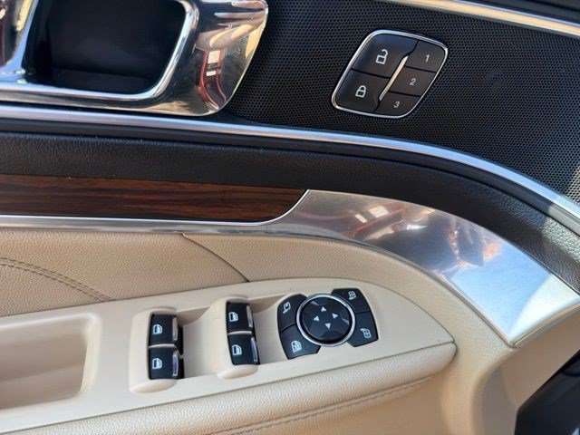 Used 2016 Bronze Ford Limited image 11