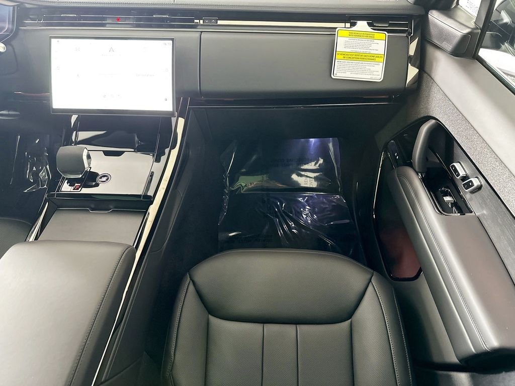 Certified Used 2025 Eiger Gray Metallic Land Rover SE image 26