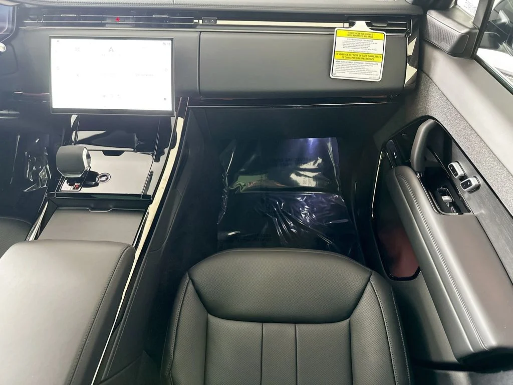 2025 Land Rover Range Rover Sport SE - Photo 26