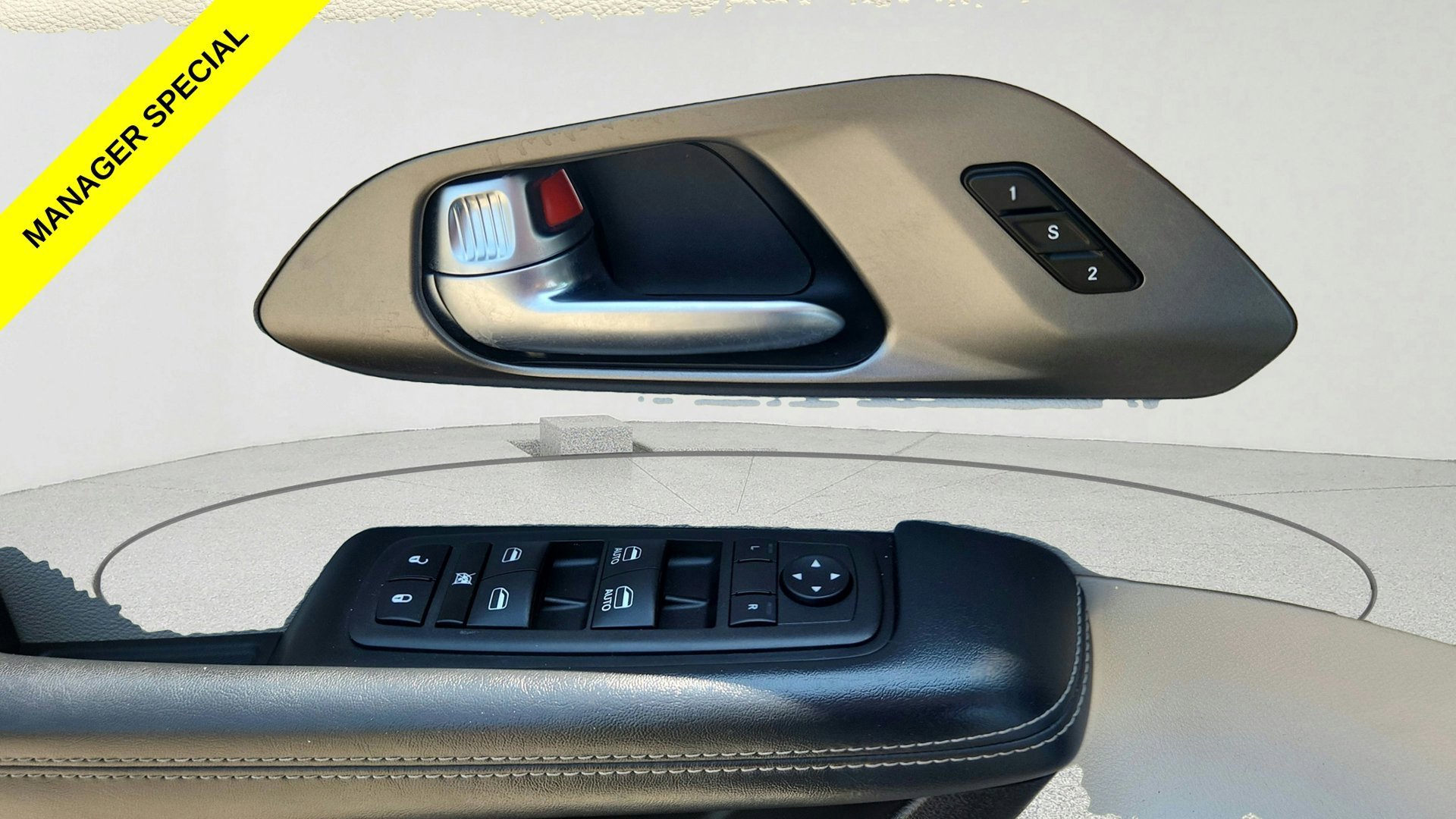 Used 2023 Gray Chrysler Touring L image 18