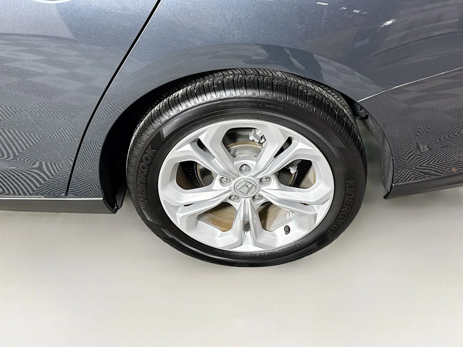 Used 2023 Gray Honda LX image 5