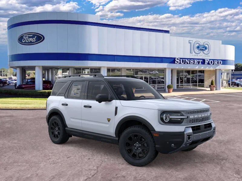 New 2026 Space White Metallic Ford Badlands image 7