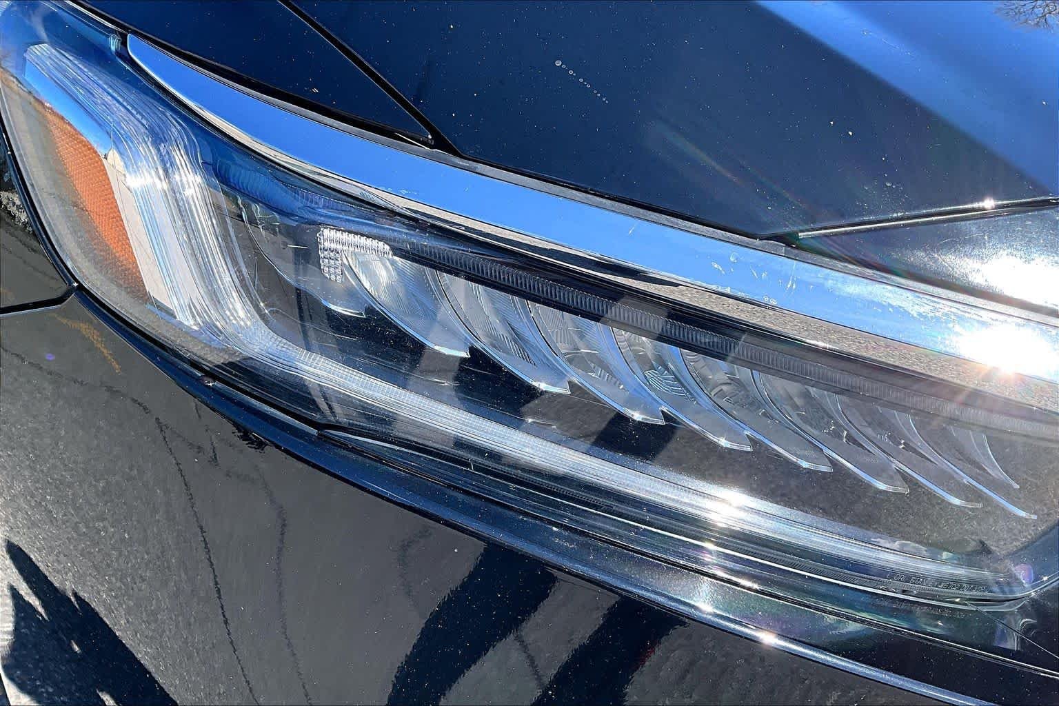 Used 2021 Crystal Black Pearl Honda Touring image 26