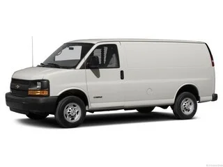 Used 2013 Summit White Chevrolet 3500 RWD 135 image 1