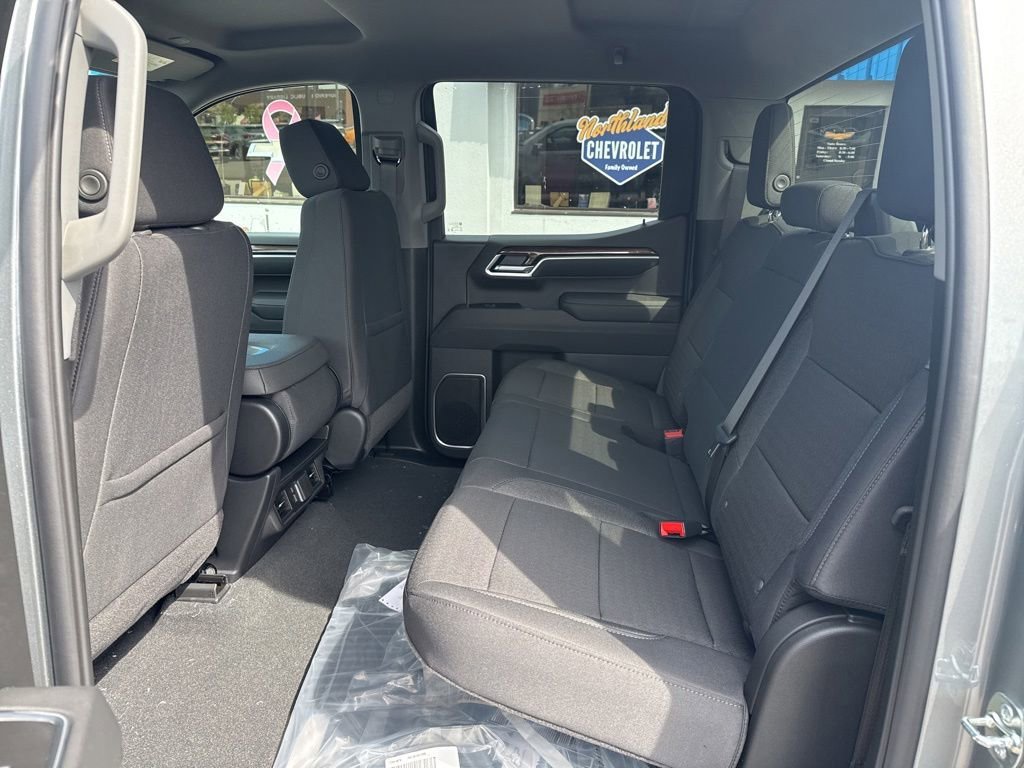 New 2026 Sterling Gray Metallic Chevrolet LT (2FL) image 30