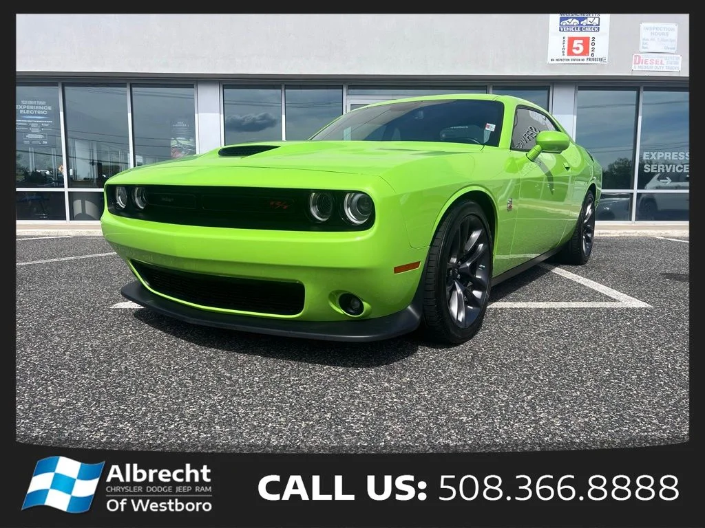 2023 Dodge Challenger R/T Scat Pack's photo
