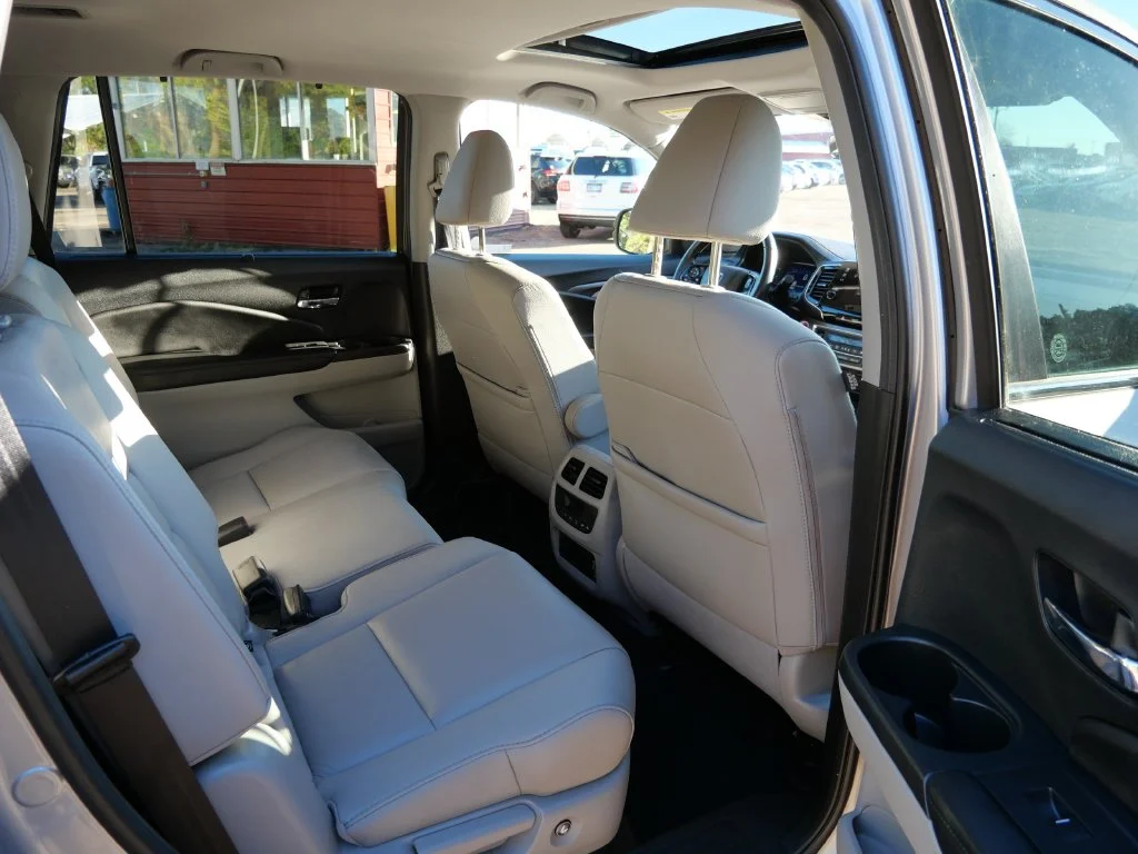 Certified Used 2021 Silver Honda Special Edition image 13