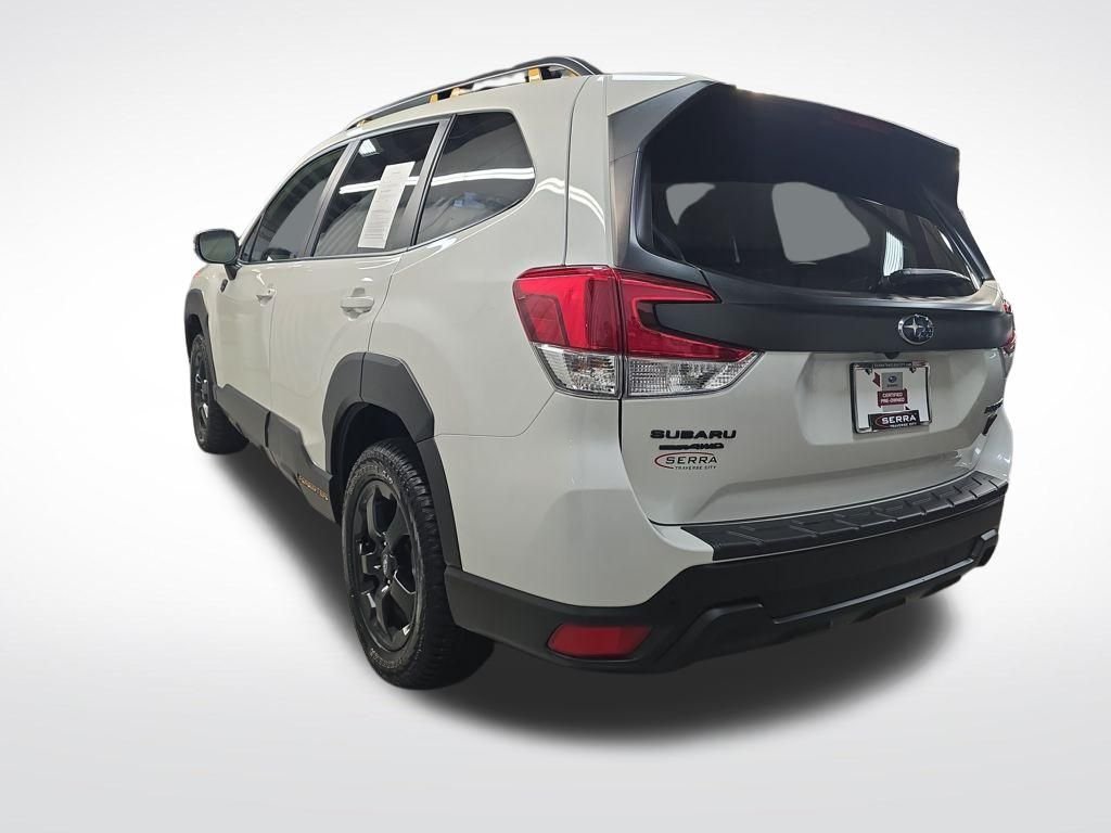 Used 2025 White Subaru Wilderness image 4
