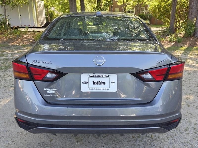 Used 2024 Gun Metallic Nissan 2.5 SV image 12