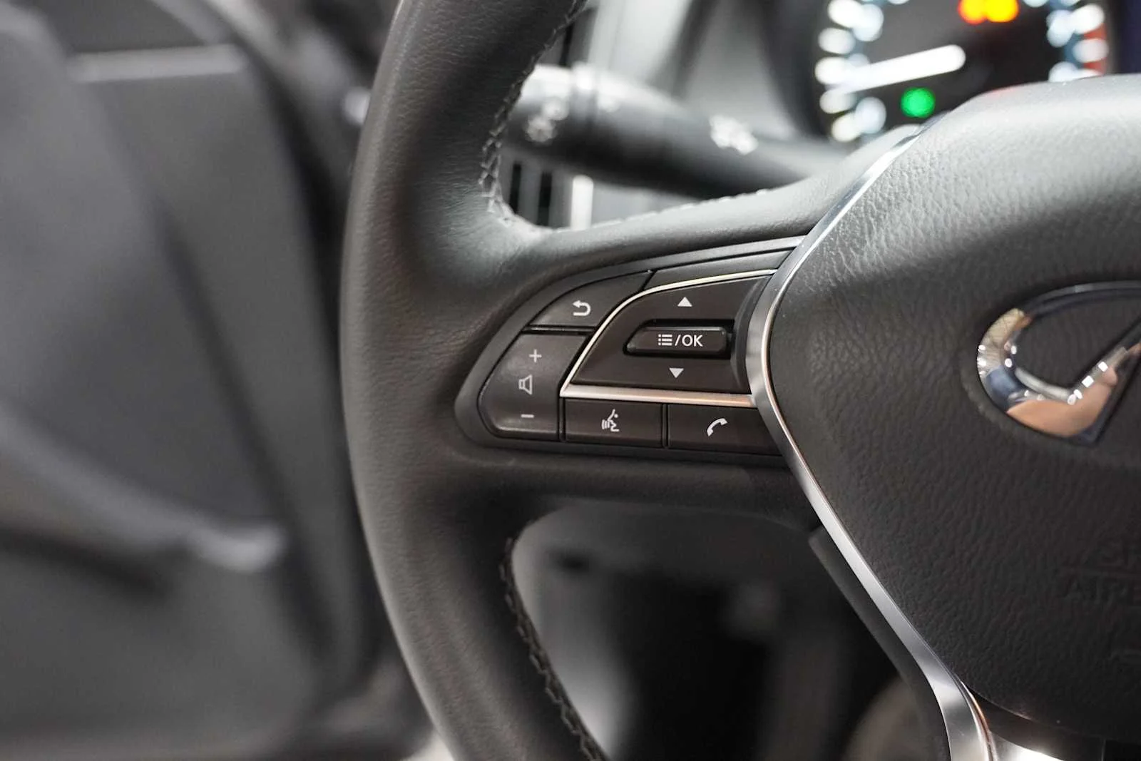 Used 2023 Graphite Shadow INFINITI SENSORY image 20