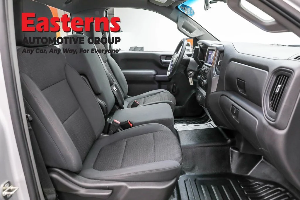 Used 2020 Silver Chevrolet WT image 19